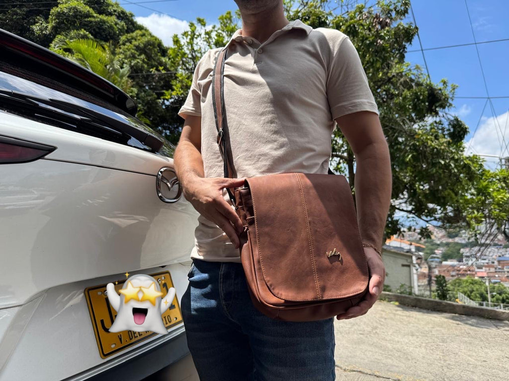 Kit Gorra Carriel 27 cm Correa Billetera